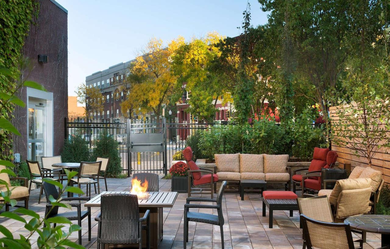 Courtyard By Marriott Minneapolis Downtown Esterno foto