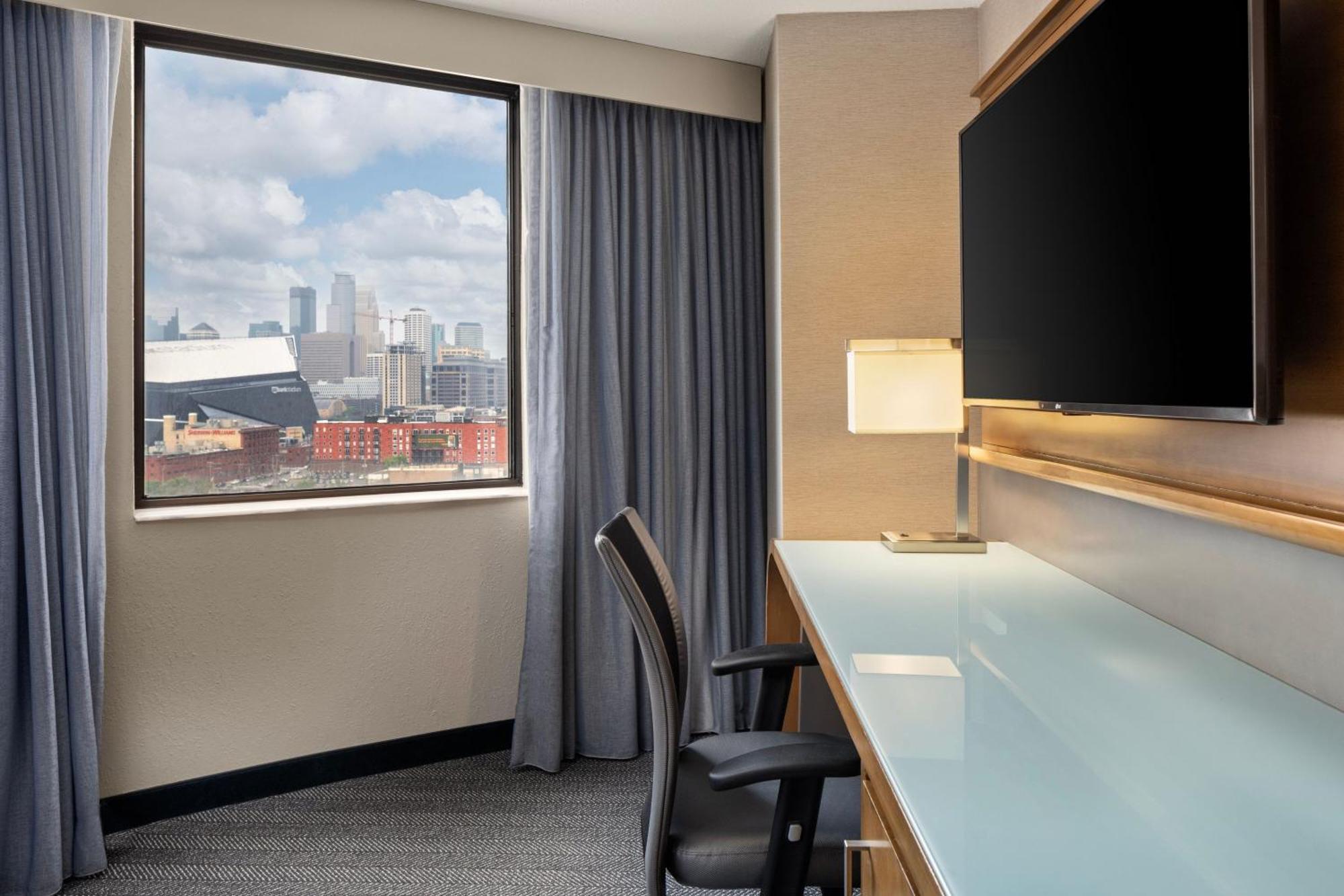 Courtyard By Marriott Minneapolis Downtown Esterno foto