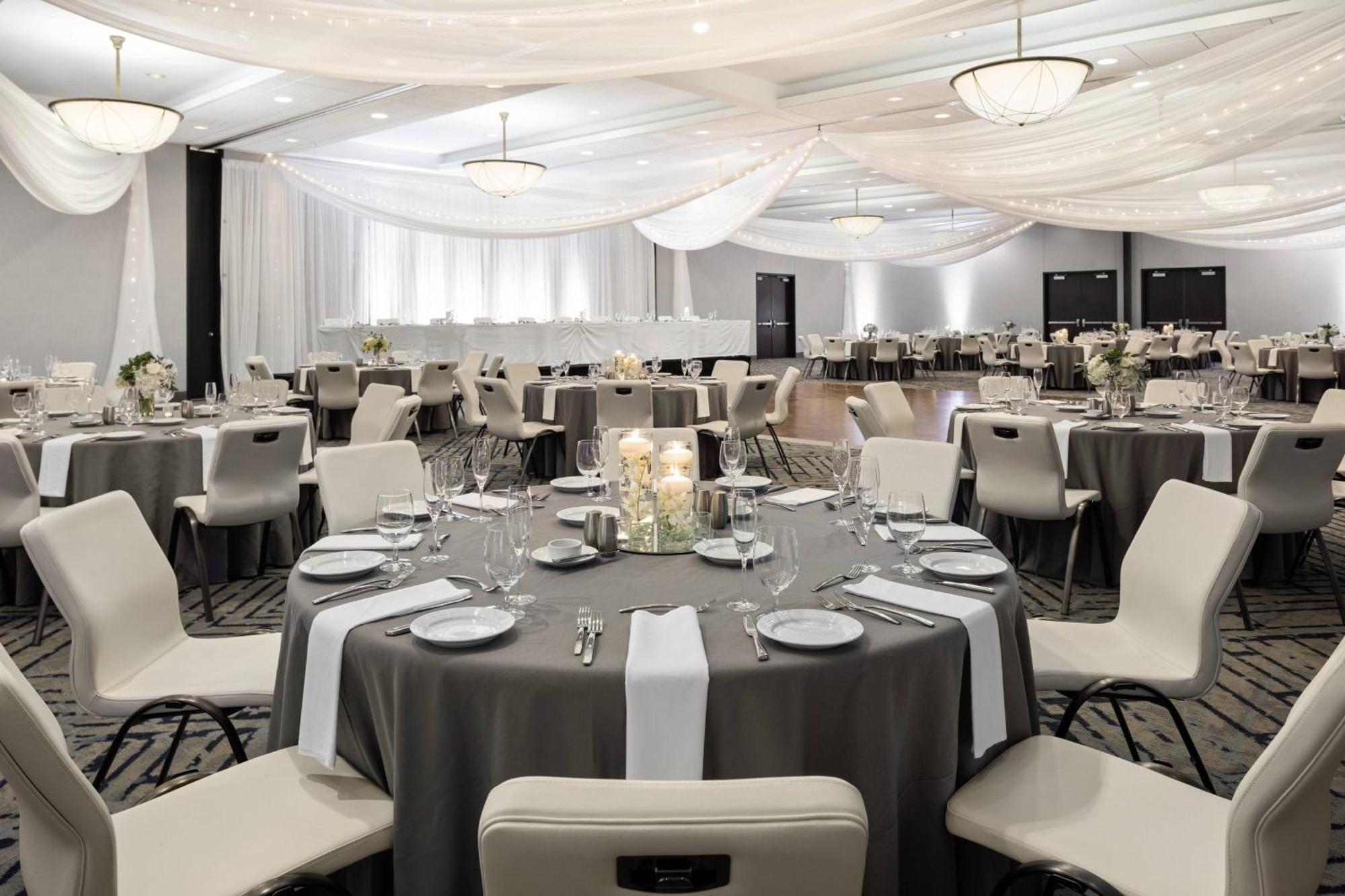 Courtyard By Marriott Minneapolis Downtown Esterno foto