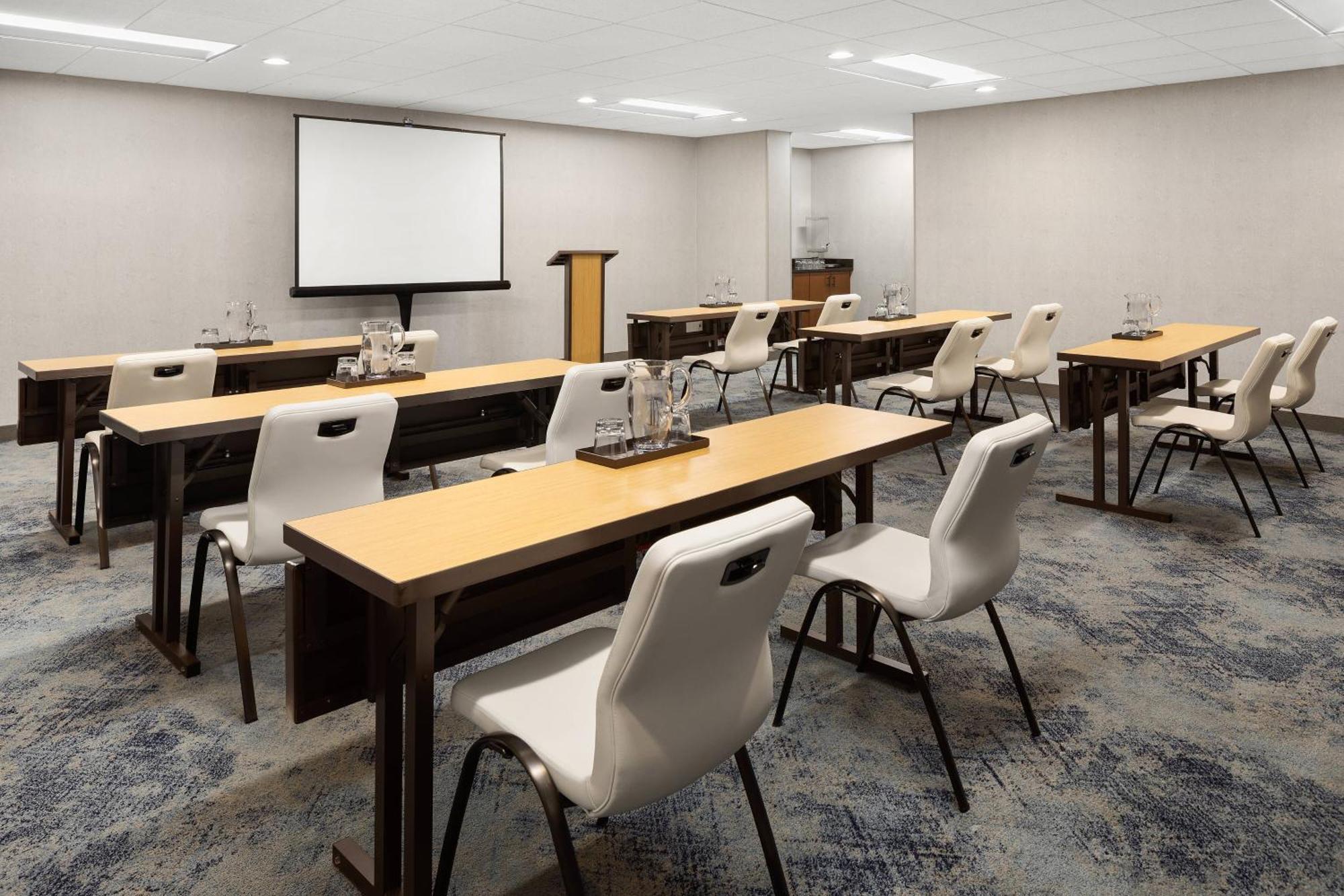 Courtyard By Marriott Minneapolis Downtown Esterno foto