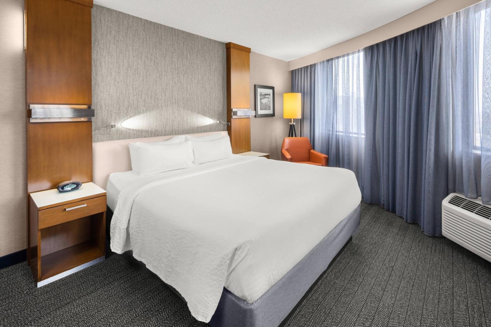 Courtyard By Marriott Minneapolis Downtown Esterno foto